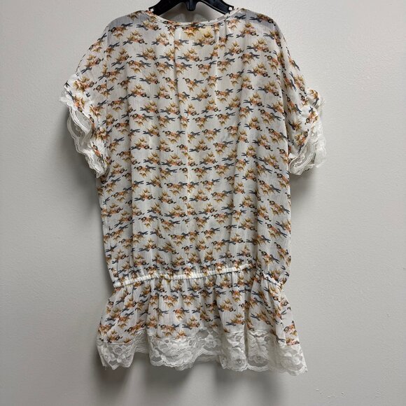 Brand princess Vera wang lacy blouse neutral colors with little horse print - Picture 6 of 6